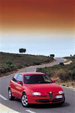 Alfa Romeo 147 3-Door 2000 года